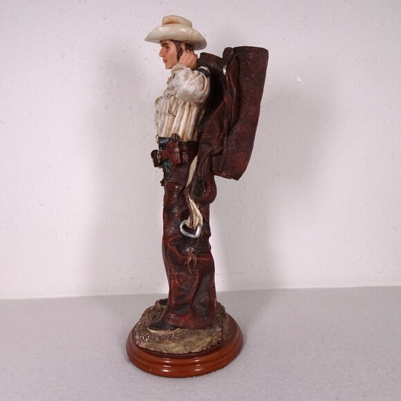 Vintage Vanmark Cowboy Statue Legends of the Law "Defender of the Range" 1/0689 - Picture 5 of 16
